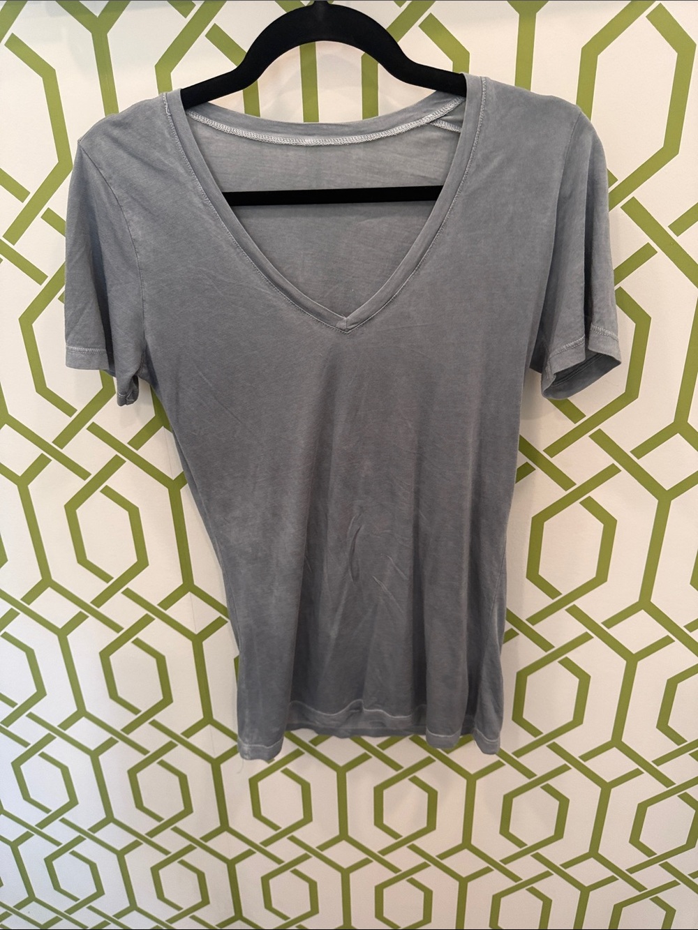 COTTON CITIZEN Everyday V-Neck Short Sleeve Tee - Gray